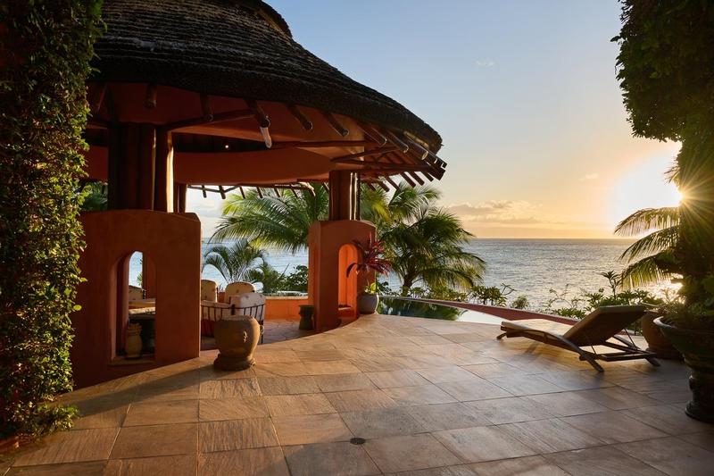 Mary Anne Exclusive Luxury Properties | @MaryAnneFitch | Signature